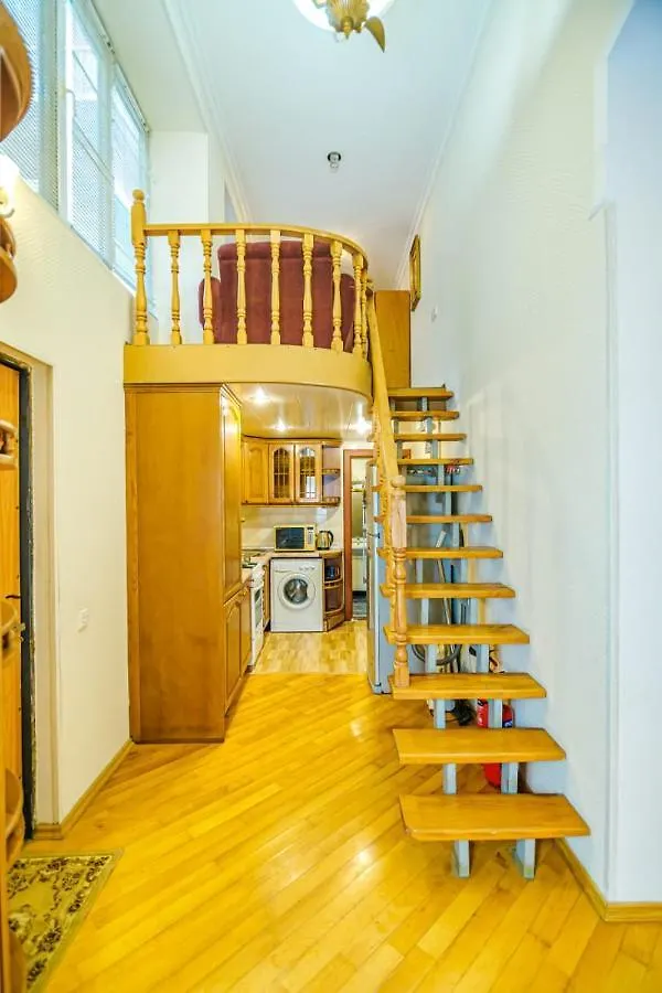 Targovu Centre 3 Room. DupLex Home. Baku